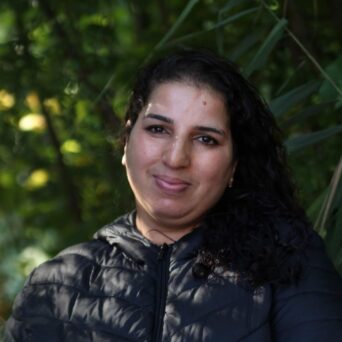 24 jaar, twee keer weduwe en vier kinderen 24 jaar, twee keer weduwe en vier kinderen